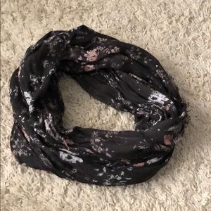 Infinity scarf